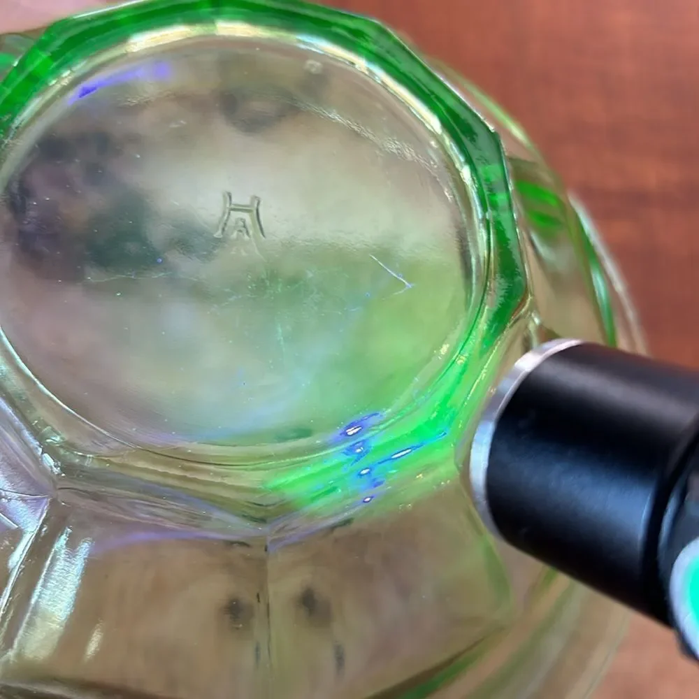 Vintage Anchor Hocking Uranium Glass Bowl